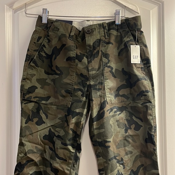 Gap camouflage size 2 girlfriend chink stretch mid rise nwt - Picture 2 of 5